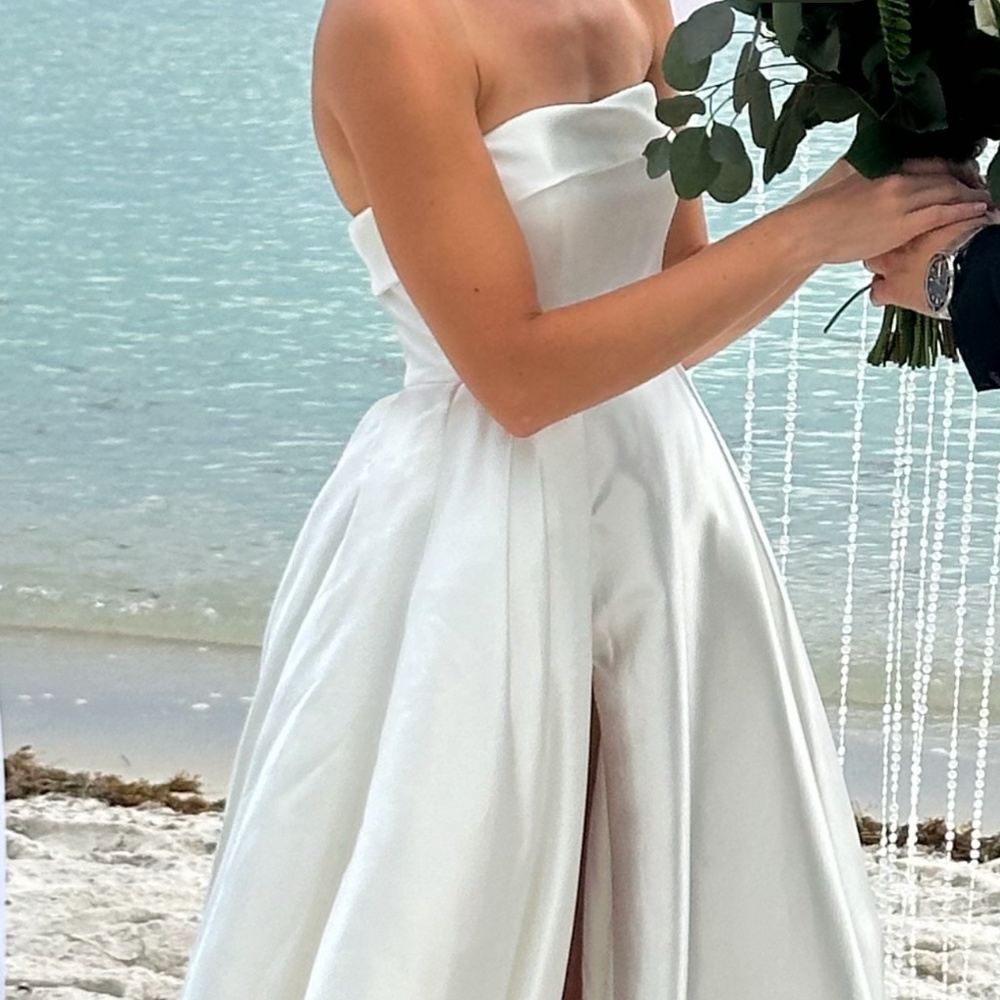Meshki Wedding dress